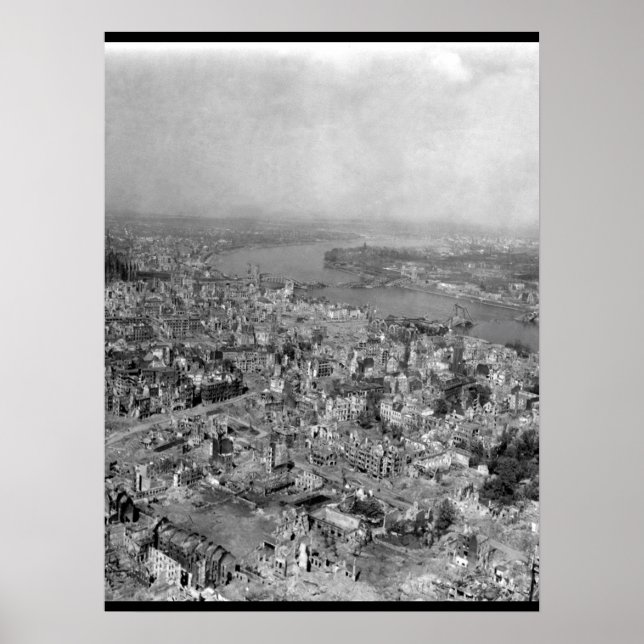 Poster A Catedral de Colônia se mantém inundada_War (Frente)