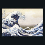 Póster A onda do Excelente por Hokusai<br><div class="desc">Aproveite esta impressionante reprodução do famoso impressão de bloco de madeira ukiyo-e "Trinta e Seis Visões do Monte Fuji: A Onda do Excelente na Costa de Kanagawa", da artista japonesa Katsushika Hokusai. Trinta e Seis Vistas do Monte Fuji é uma série de 46 impressões mostrando várias características do Monte Fuji,...</div>