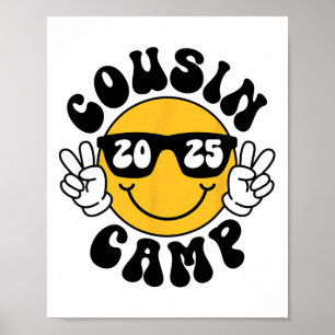 Poster Acampamento de Primos 2025 Rosto Sorridente Férias