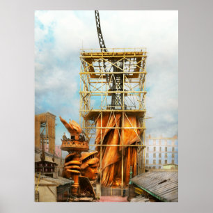 Poster Americana - Estátua da Liberdade - Metade vestida