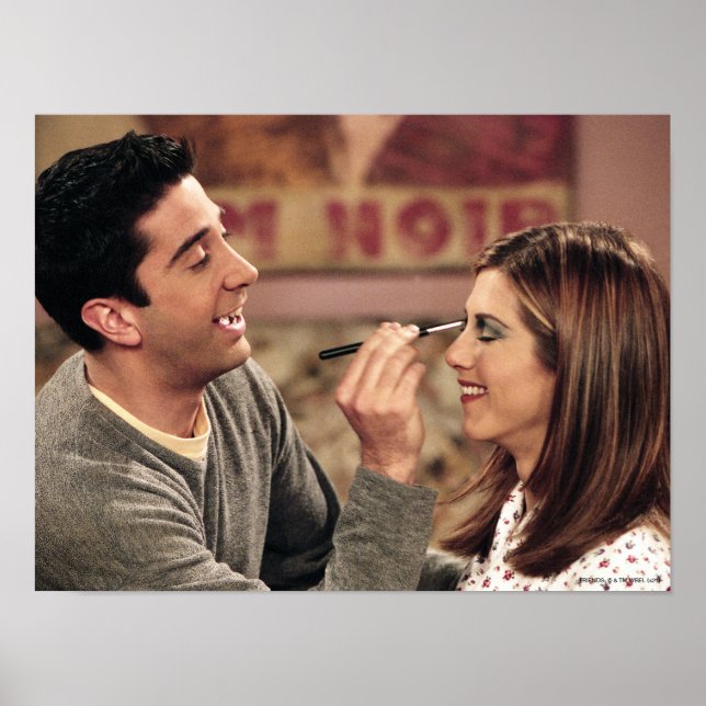 Poster AMIGOS™ | Ross faz a maquiagem de Rachel (Frente)