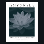 Poster AMYGDALA - LOTUS FLOWER, Paleta de Cinzas, Vintage<br><div class="desc">"AMYGDALA" é uma coleção fascinante de posters que explora a dualidade entre tristeza e motivação por meio de imagens desenhadas e uma paleta monocromática de cores. Inspirada pela palavra "AMYGDALA", que se refere à região do cérebro associada às emoções, esta série de designs captura a complexidade da experiência humana. Cada...</div>