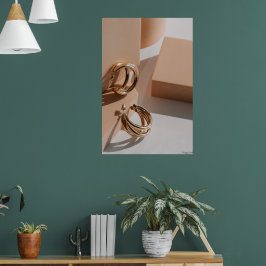 Poster Argolas da Hora Dourada: Moda Minimalista & Escult