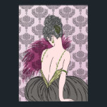 Poster Art Deco Lady with Damask - BIANCA: Hora do Chá<br><div class="desc">Nossa linda Bianca está vestida com uma saia de cheio e sua parte superior tem tiras compostas por fios de joias. Ela é fã de penas e está sentada contra um pano de fundo de ricas damas. O cabelo de Bianca é uma massa de remendos em uma fabulosa luva, mantida...</div>