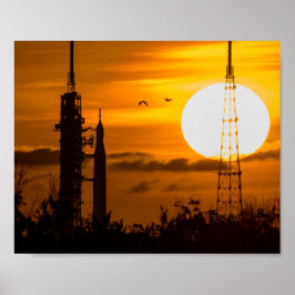 Poster Artemis Moon Rocket no amanhecer