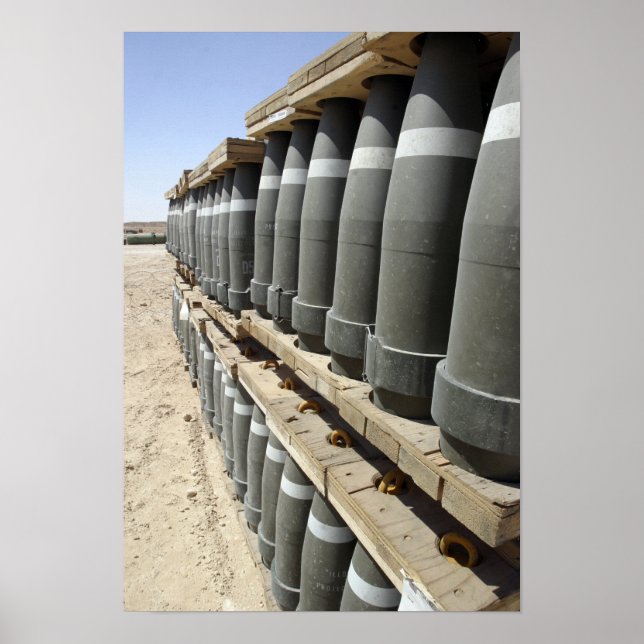 Póster As linhas de munições são empilhadas e preparadas (Frente)