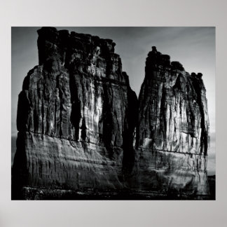 Póster As torres Awaiteth