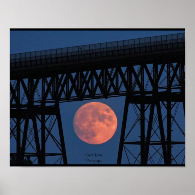 Poster Ascensão de lua sob a ponte Walkway (Frente)