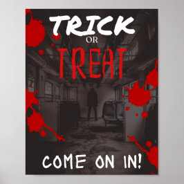 Poster assustador com uma Cara em pé no trem