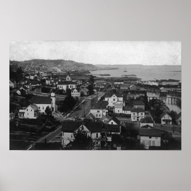 Póster Astoria, Oregon Town View Olhando para Oeste (Frente)