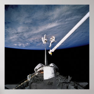 Póster Astronautas conduzem espaçonave acima da descobert