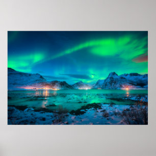 Poster Aurora borealis sobre a costa marítima, montanha d