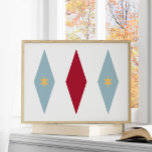 Poster Azul-claro-azul-claro-amarelo Estrelas argyle Médi<br><div class="desc">Este poster moderno do século médio apresenta três grandes diamantes com duas estrelas no centro,  numa combinação das cores azul claro,  vermelho e amarelo. Isso faria uma adição divertida às suas paredes!</div>