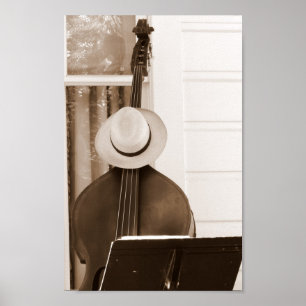 Póster Baixo e chapéu que esperam o músico