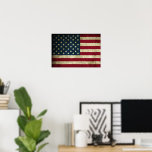 Poster Bandeira Americana<br><div class="desc">Tipo de papel: Papel Poster de valor (Matte) As suas paredes são um reflexo da sua personalidade, por isso deixe-os falar com as suas citações favoritas, arte ou designs impressas nos nossos posters Giclee personalizados! Escolha entre até 5 tipos de papel exclusivos e de alta qualidade para atender às suas...</div>
