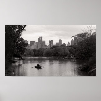 Póster Barco no Central Park NYC Preto e Branco Pacífico