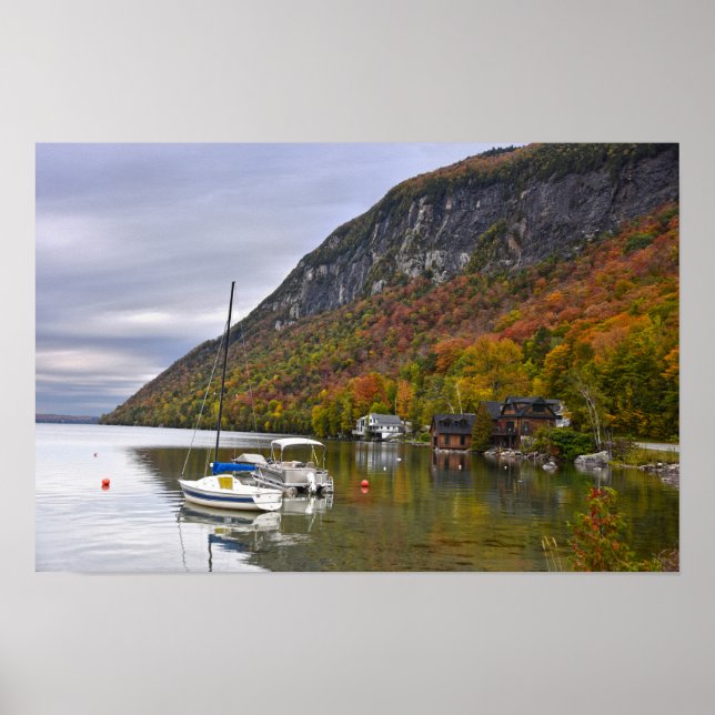 Poster Barcos à Vela em Repouso no Lago Willoughby, Vermo (Frente)