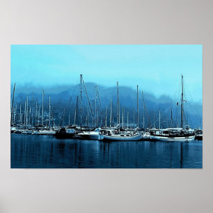 Poster Barcos à vela em uma manhã nebulosa