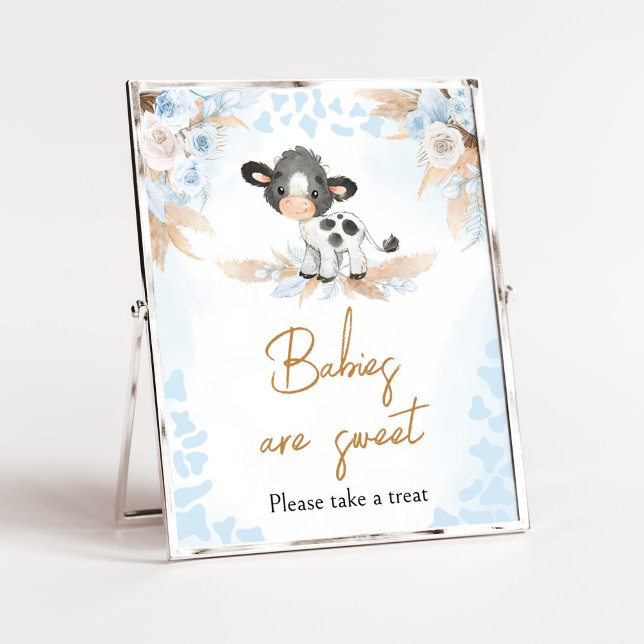 Poster Bebês Chás de fraldas de vaca sagrados são doces (Boy Highland Cow Baby Shower Babies are Sweet Sign)