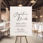 Poster Bebidas Signature Na moda de Caligrafia em Ítilo<br><div class="desc">Este sinal de bebida de assinatura de na moda caligrafia idílica é perfeito para um casamento rústico. O design simples e elegante apresenta a tipografia de scripts clássicos e ricos em preto e branco. Personalize o sinal com os nomes da noiva e do noivo e a sua escolha de bebida...</div>