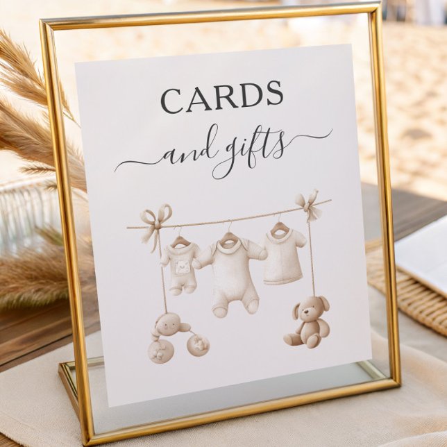 Poster Beige Baby Clothes And Toys Cards and Gifts (Criador carregado)