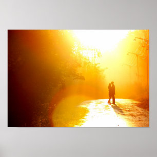 Póster Beijar Casal à Luz do Sol