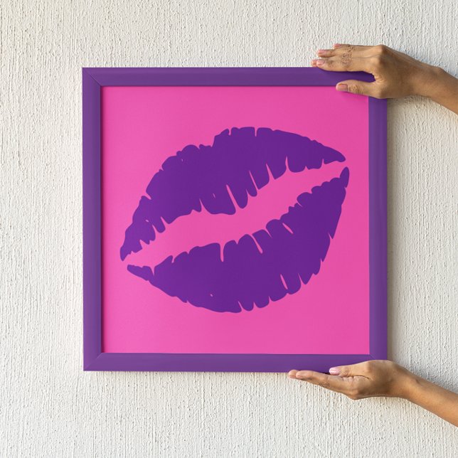 Póster Beijo de batom rosa e roxo (Criador carregado)