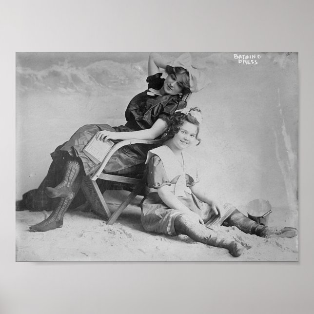 Poster Beleza Banheira - virada do século, vestido de pra (Frente)