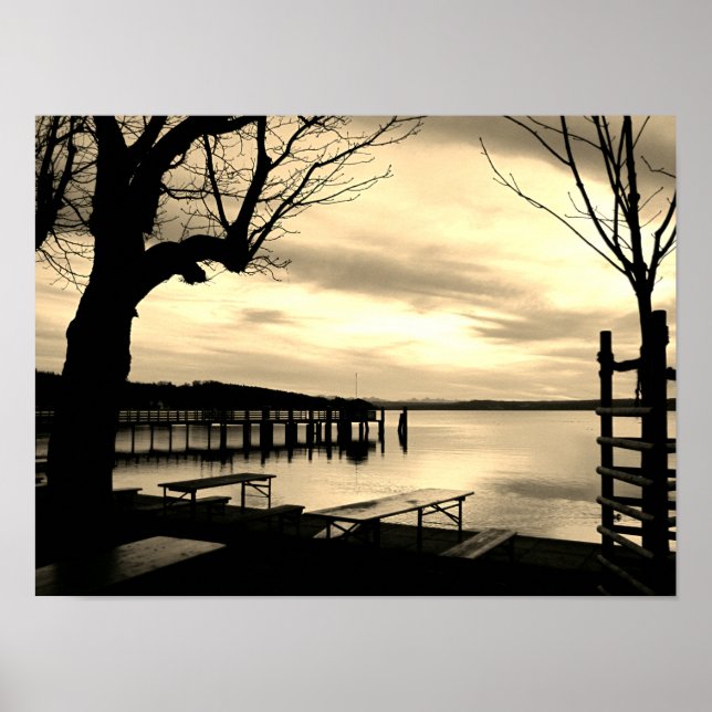 Poster Biergarten pelo lago monocromático (Frente)