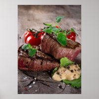 Bifes de churrasco grelhados com ervas frescas e t