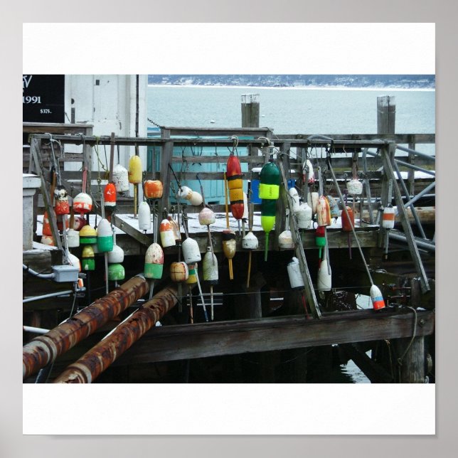 Póster boias penduradas nas mães do pier. (Frente)