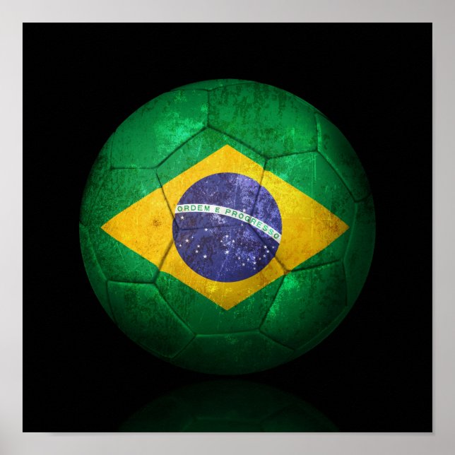 Póster Bola de Futebol de Bandeira vestida no Brasil (Frente)