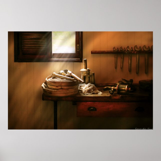 Póster Bombeiro - A mangueira humilde de incêndio (Frente)