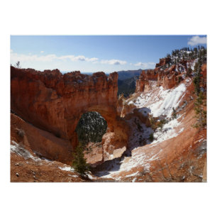 Póster Bryce Canyon Natural Bridge Snowy Landscape Foto