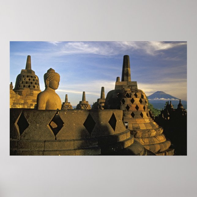 Póster Buda Statue, Stupas e Volcano, Borobudur (Frente)