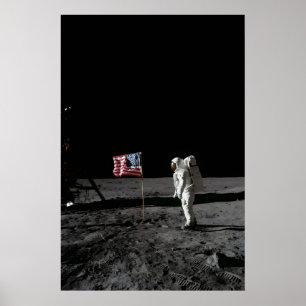 Poster Buzz Aldrin na Lua com Bandeira - Apollo 11 NASA