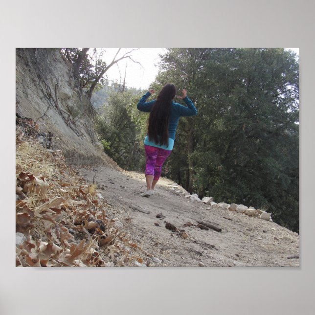 Póster Cabelo Longo Na Floresta (Frente)