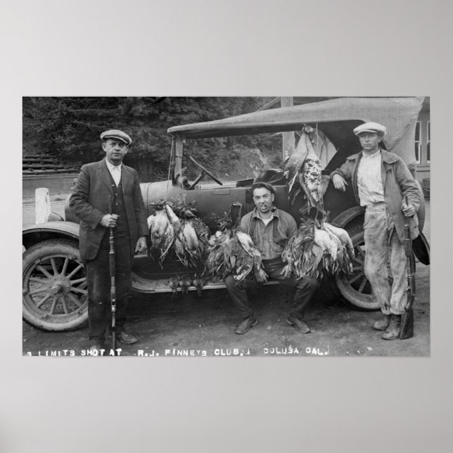 Póster Caçadores se posicionando com o jogo no RJ Finney  (Frente)