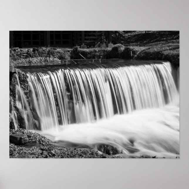 Póster Cachoeira de Primavera em Hodgson Tons de Cinza (Frente)