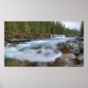 Póster Cachoeira no rio dos carneiros em montanhas