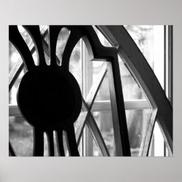 Poster Cadeira de madeira branca e preta na janela de cab