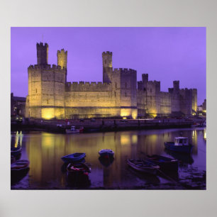 Póster Caernarfon Castle, at Night, Gwynedd, Wales