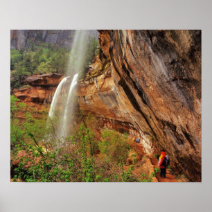 Póster Caminhando na Trilha Emerald Pools em Zion Nationa