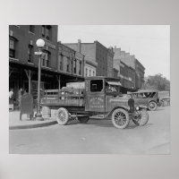 Caminhão de entrega de aves, 1926. Foto antiga