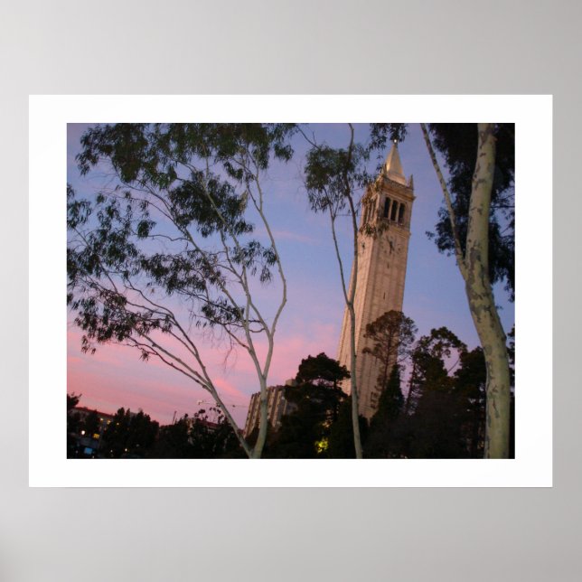 Poster Campanile Sunset Poster, Iluminada em Dusk (Frente)