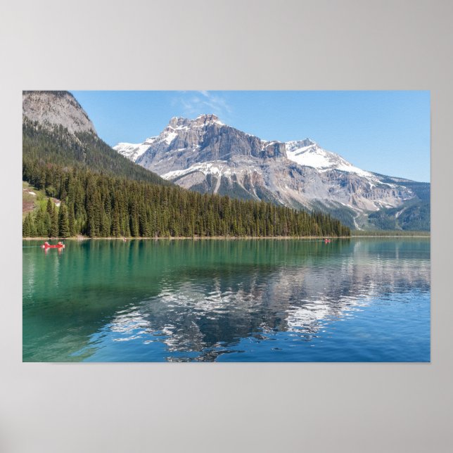 Poster Canoagem no famoso lago Emerald - Yoho NP, Canadá (Frente)