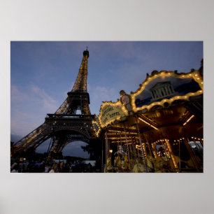 Poster Carrossel pela Torre Eiffel à noite,