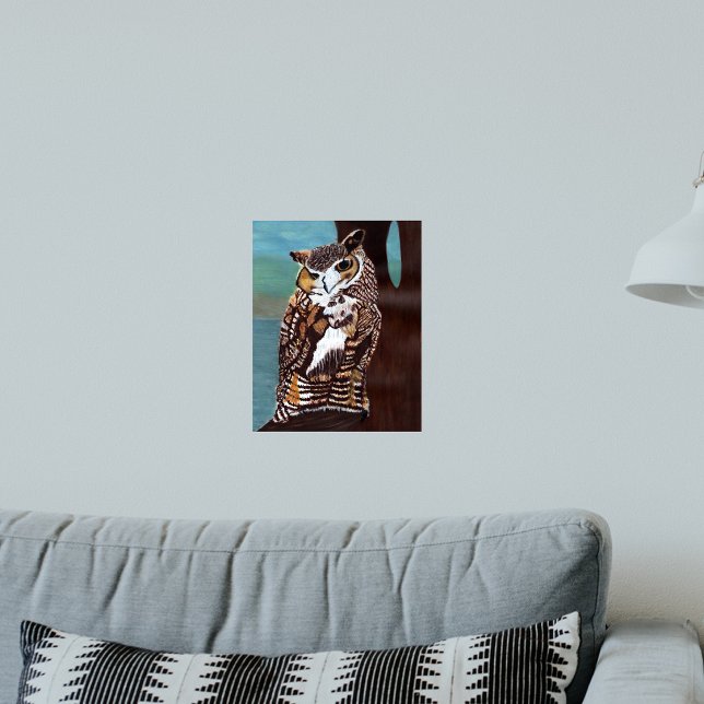 Poster Cartaz de Coruja Marrom e Branca (Pretty brown barn owl sitting in tree blue sky water background on art wall poster.)