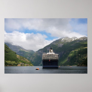 Póster Cartaz de navio cruzeiro no Geirangerfjord