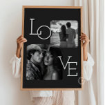 Poster Casais Colagem de Fotos Moderna Minimalista<br><div class="desc">Casais Colagem de Fotos Crio Minimalista Moderno de um eterno com este Casal de Impressão minimalista moderno de colagem de fotos. Com um design elegante e elegante, esta colagem personalizada permite mostrar suas memórias favoritas em um layout sofisticado e contemporâneo. Perfeito como presente de casamento, presente de aniversário, ou decoração...</div>